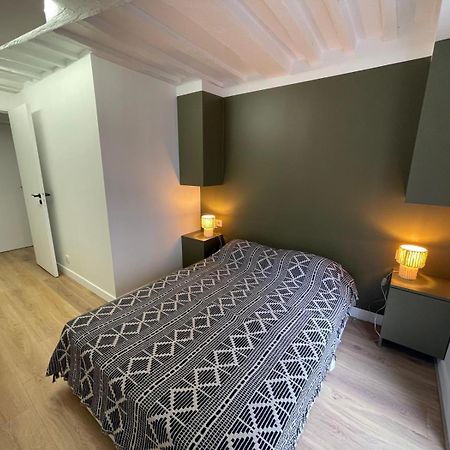 Appartamento 4 Pieces Charme Paris Centre Esterno foto